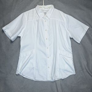 Reel Legends Men’s Fishing Vented Button Up Short Sleeve Shirt with Pockets